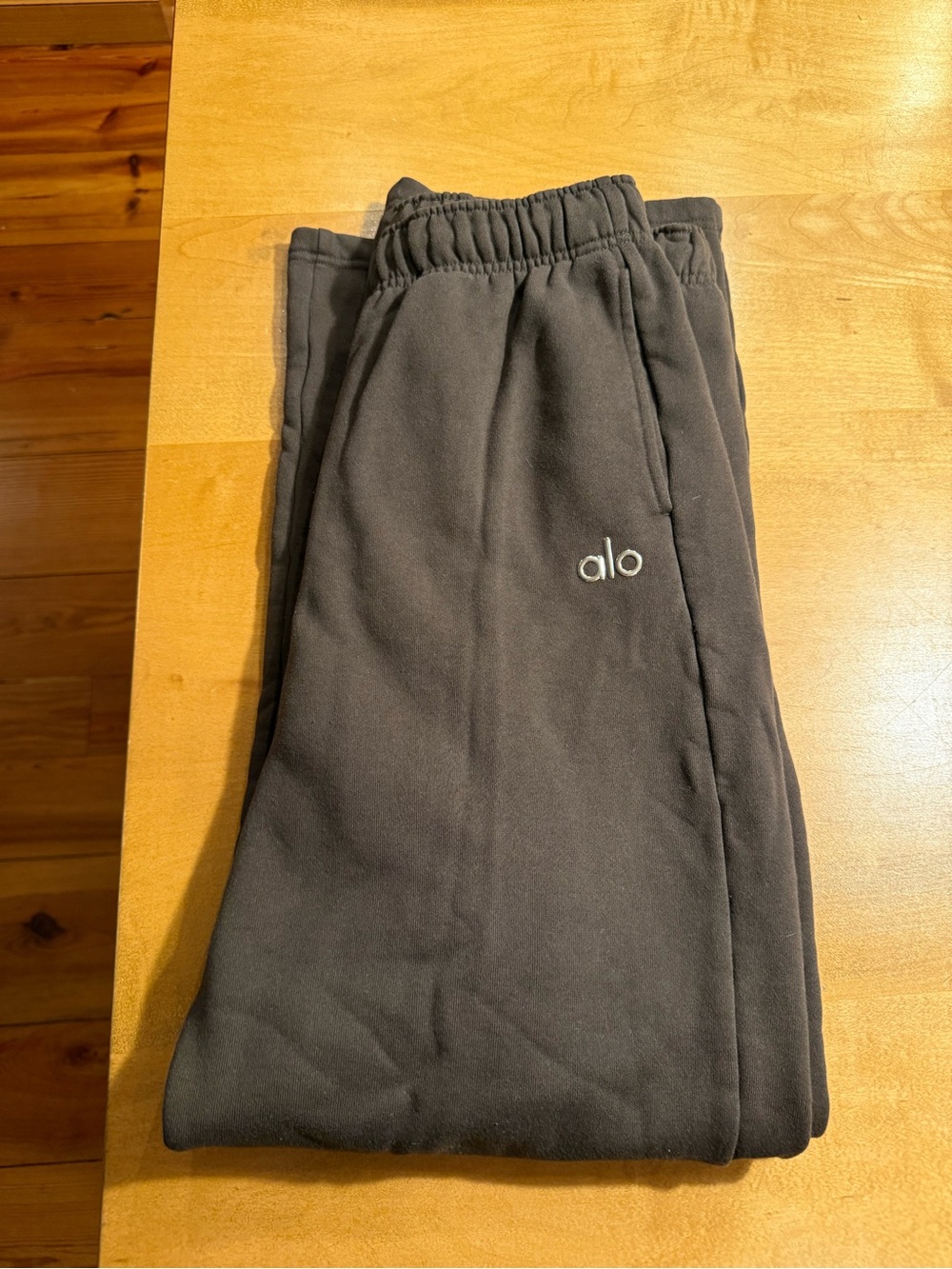 ALO Yoga Chocolate Accolades Sweatpant